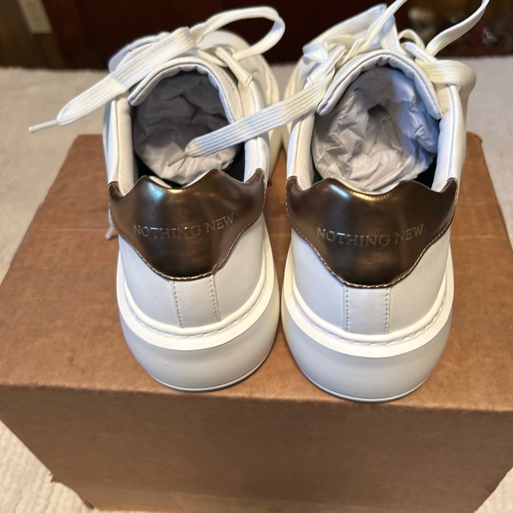 Nothing New women’s fashion sneakers